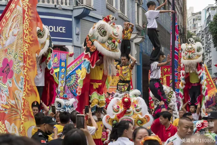 梧州龙母诞盛大巡游